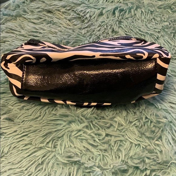 Chateau Zebra Print Faux Leather Purse/Handbag - Picture 4 of 4